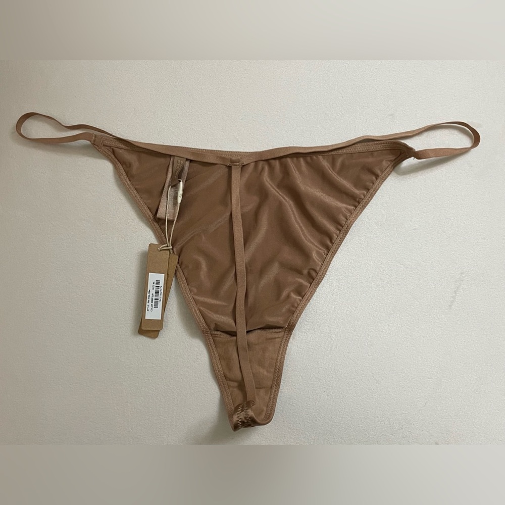 NWT Skims Thong Underwear Size 4X Desert Clay - Picture 4 of 6